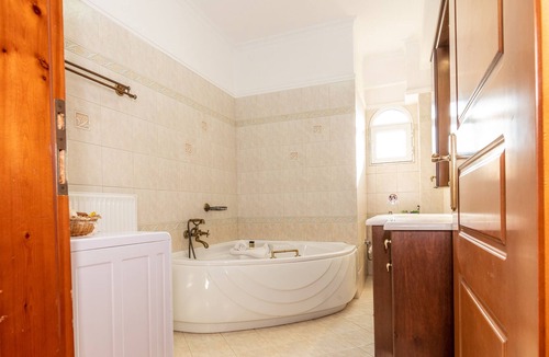 Patsos Villa | Annlexander Private Villa with Swimming Pool