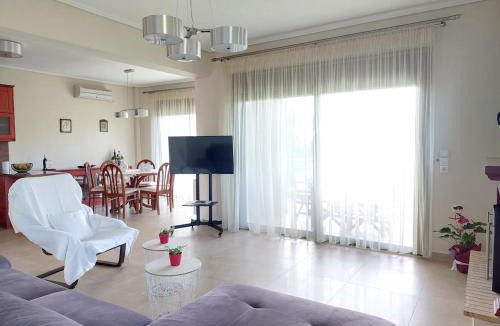 Chalcis Villa | Anthelia