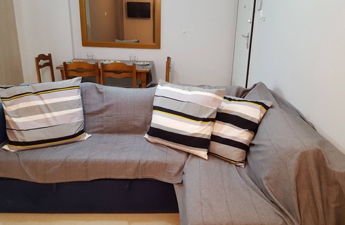 Velon Apartment | Apartment by the sea