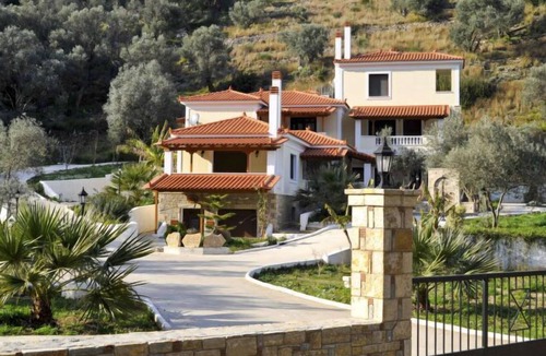 Kerveli Apartment | Apartment Hera in Samos Town - 2 persons, 1 bedrooms