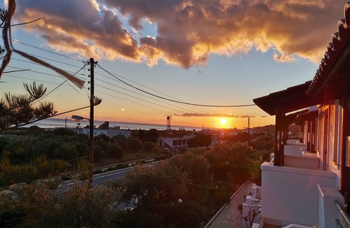 Ferma Apartment | Apartment In A Hotel 'with Garden View-Creta' with Mountain View, Wi-Fi and Air Conditioning