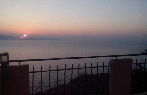 Ravdoucha Apartment | Apartment in Ravdoucha with Sea Views