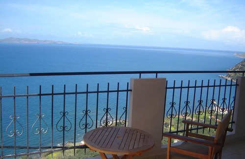Ravdoucha Apartment | Apartment in Ravdoucha with Sea Views