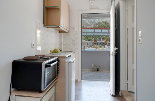 Panormos Apartment | Apartment 'Studio 2' with Mountain View, Wi-Fi and Air Conditioning