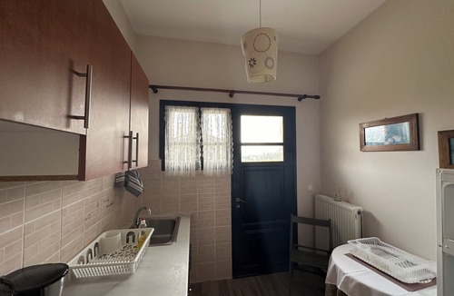 Pyrgos Hotel | Apartments Genari