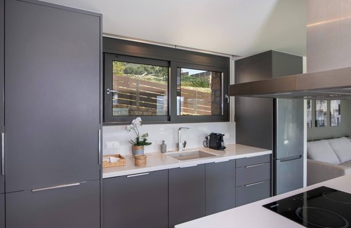 Agios Vasileios Villa | Aphrodite 3 - A Stylish Eco Villa near beaches