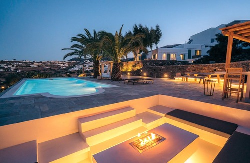 Apollonia Villa | Apollonia Summer Villa - In the center of the island
