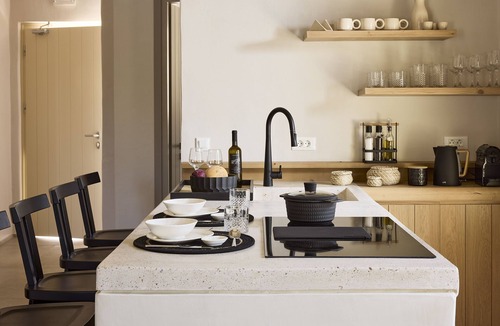 Sifnos House | Apsila Pool Suites