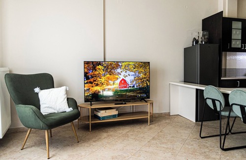 Alexandroupoli Apartment | Ariadni’s cosy apartment