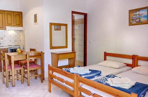 Agios Georgios Pagon Apartment | Arista Studio 4 - only 50m from the sandy beach in Agios Georgios Pagi