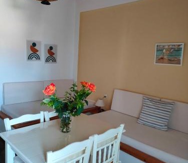 Kalamos Apartment | Armonia & Anemos Family Apartments