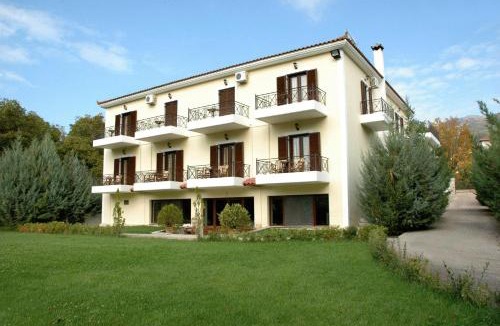 Klitoria Hotel | Aroanios Hotel