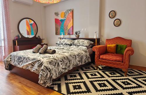 Goudi Apartment | Art Interior Apartment in Athens next to Metro Stations & All Hospitals