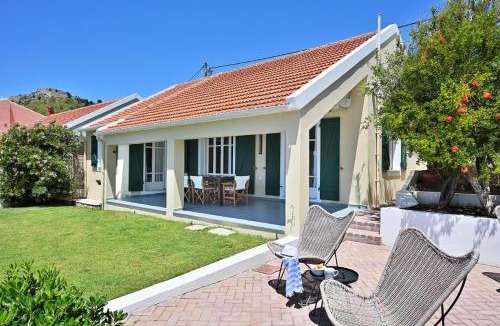 Frourion Villa | Asos Luxury Seafront Villas, Kefalonia, 100m beach & center, 4 stars services, Parking - near Myrtos - Fiskardo