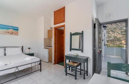 Plaka House | Aspa sunny &cozy beach house in Plaka , Elounda