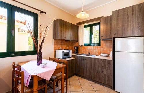 Paralio Astros House | Astros Summer Hideout - Dukes Poolside Home