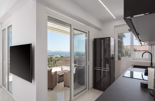 Varkiza Apartment | Athenian Riviera Penthouse Apartment