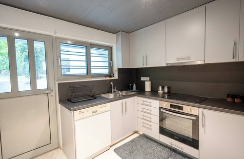 Saronida Apartment | Athenian Riviera Seafront Residence