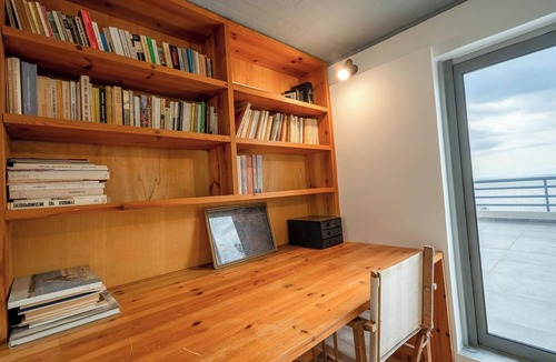 Saronida Apartment | Athenian Riviera Seafront Residence
