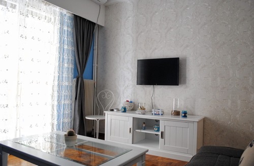 Agios Panteleimonas Apartment | Athens Greek Style Apartment