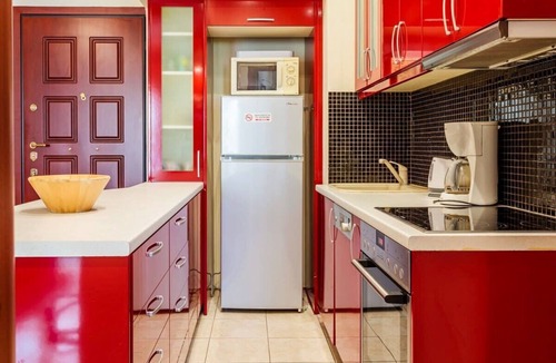 Goudi Apartment | Athens Strawberry Hideaway - City Chic Retreat