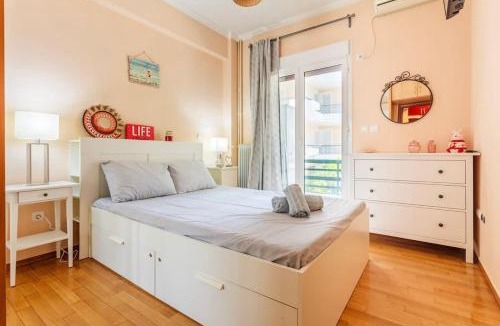 Goudi Apartment | Athens Strawberry Hideaway - City Cozy Gem