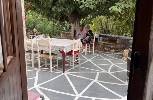 Vryses Apartment | Authentic Crete-Village Vibes