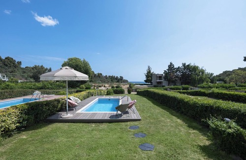 Sithonia Villa | Azapiko Meggy Beachfront Villa by Luxlikehome