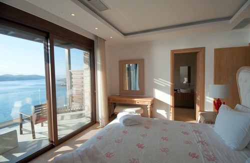 Elounda House | Beach Access 5 Bedroom Villa