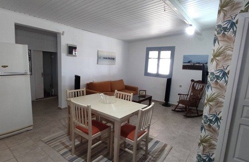 Katochi Cottage | Beach front cottage