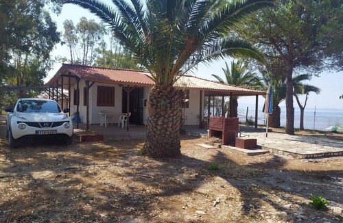 Katochi Cottage | Beach front cottage