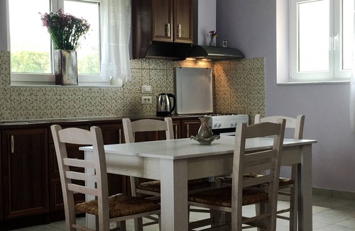 Pyrgos Apartment | Beach front one beroom apartment