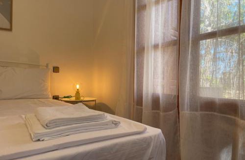 Avgonyma Apartment | Beach House at Giosonas