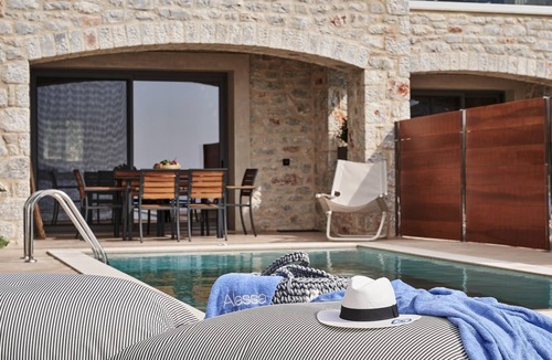 Riglia Villa | Beachfront Alassa Villas w/Private Pools Complex