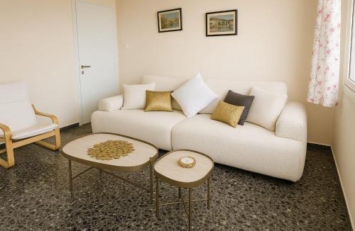 Melissi Apartment | Beachfront Bliss Oasis