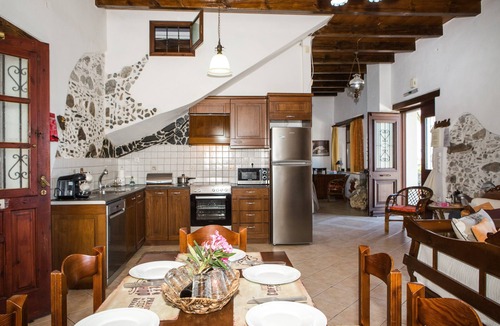 Sfinari Villa | Beachfront private vIlla - Ocean views-Pericles Beach Villla-Private pool