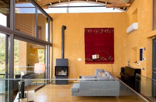 Kolymbari Villa | Beachfront Ravdoucha Epavlis Eleni Villa - Pool, Hot Tub, Gym, Sauna, Private Parking, WiFi