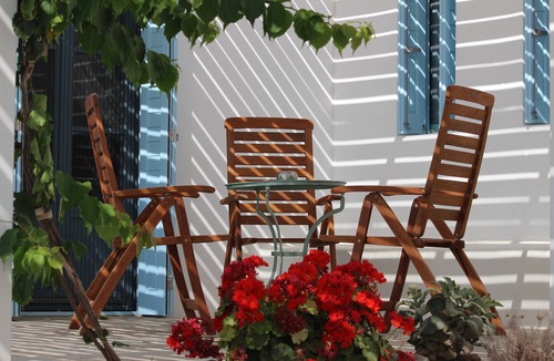 Ios House | Beautiful beachfront property