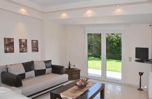 Ixia House | Beautiful house with garden in Rhodes