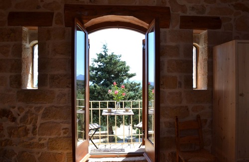 Melidoni Cottage | Beautiful Stone Cottage with Sea and Mountain Views