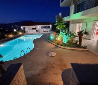 Lavreotiki Villa | Bella Vista pool Villas in Anavissos