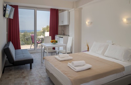 Hersonissos Centre House | Bellino Apartments - Adults Only