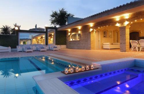 Anavyssos Villa | Black Diamond Luxury Villa Anavyssos in Athens