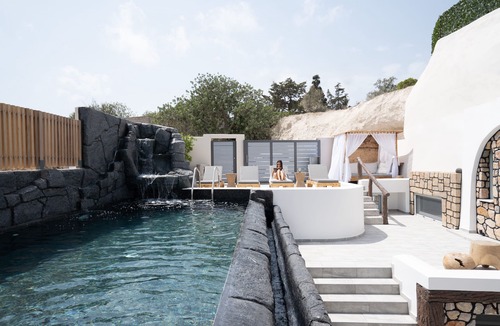 Karterados Villa | Black Occhio Villa Santorini