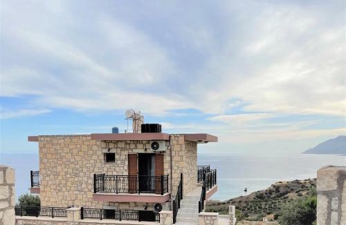 Keratokambos Villa | Blue Coast - Seaside Apartment