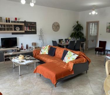 Monopari Apartment | Breeze Holiday Home