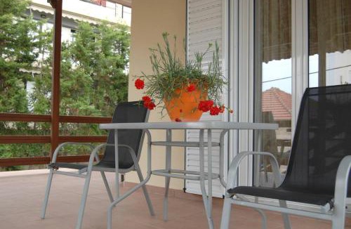 Kato Diminio House | Bright and airy home 50 meters from the beach