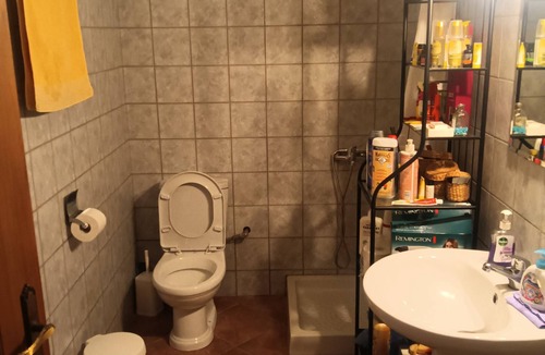 Dodoni Apartment | Brilliant 1-bedroom apartment in Manteio and a living room with fireplace