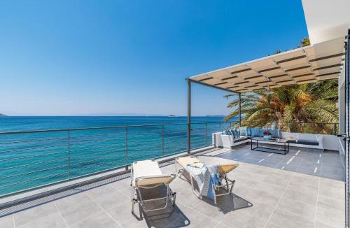 Elios House | By the sea