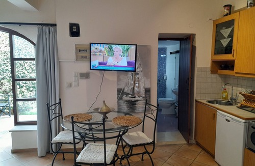 Atsipópoulon Apartment | Calergi Residence 16-Stylish Studio-Amazing Terrace-Pool Paradise- MONTHLY OFFER